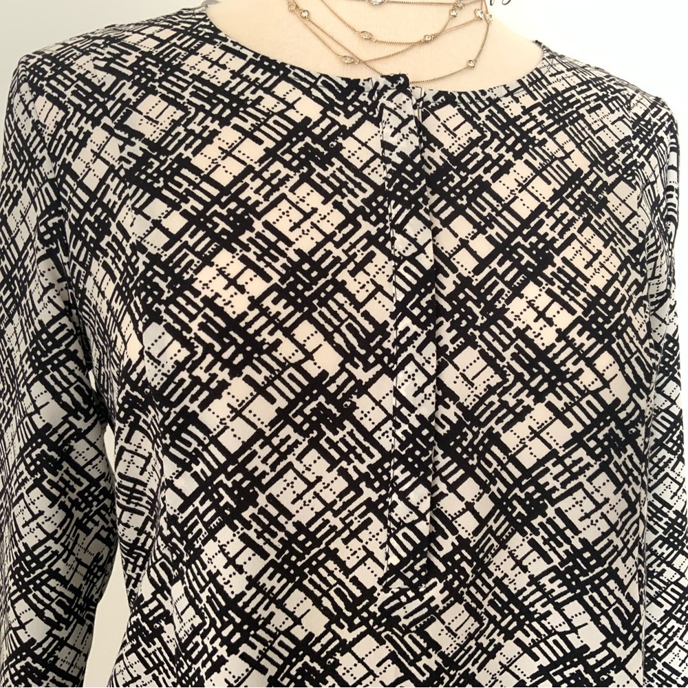 Van Heusen Black and White Long Sleeve Top